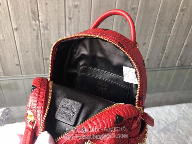 MCM雙肩背包 原單 超mini Stark經典女背包 側邊點綴鉚釘 MCM後背包 時尚迷人單品  mdmc1095